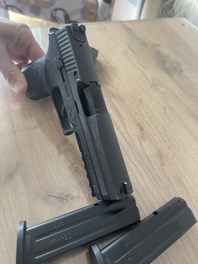 Pištolj Sig Sauer P250