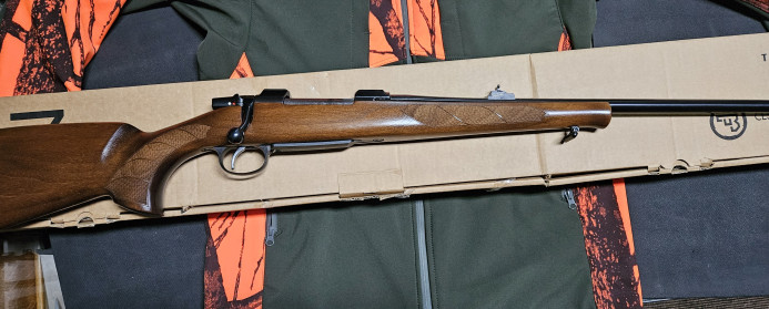 Lovački karabin Češka Zbrojovka 550 Lux cal.30-06