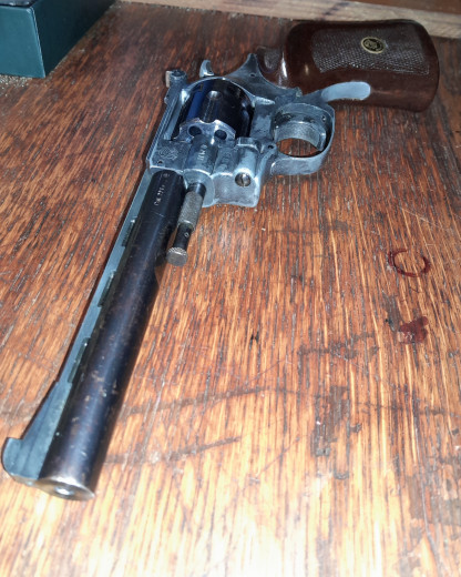 Malokalibarski revolver