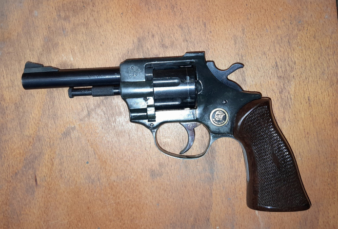Revolver kalibra .32 Smith & Wsson Long