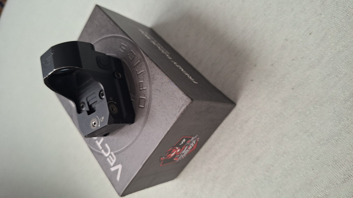 Red dot - crvena tacka