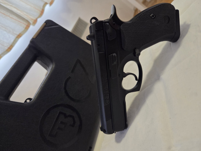 CZ 75 D Compact