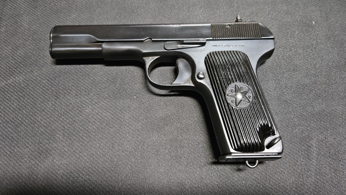 Pištolj Toz Tokarev M-42 cal.7,62 mm