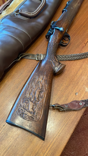 Lovački karabin sa optikom