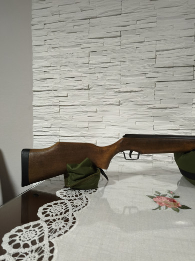 Polovna vazdusna puska Cometa 220 wood