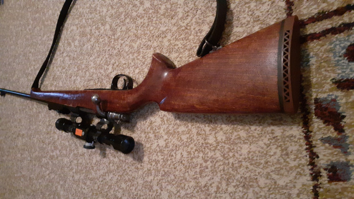 Lovački karabin sa optikom 8x57