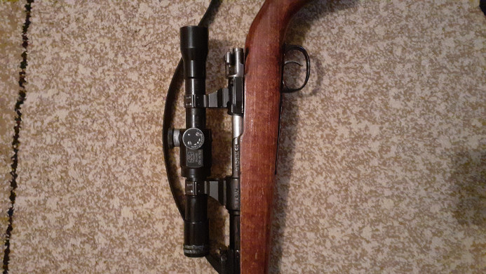 Lovački karabin sa optikom 8x57