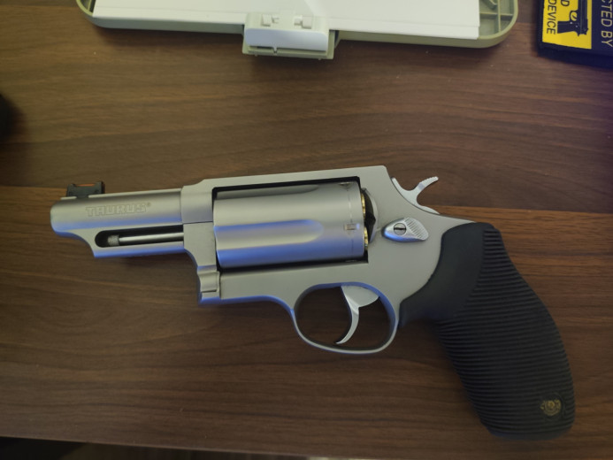 Taurus Judge 45 colt