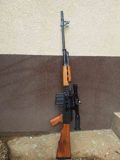 lovacki karabin sa optikom