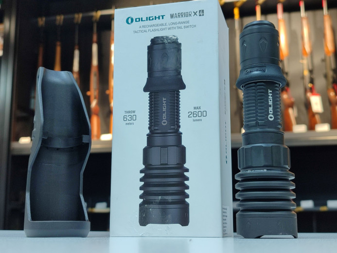 BATERIJSKA LAMPA OLIGHT WARIOR X4 BLACK