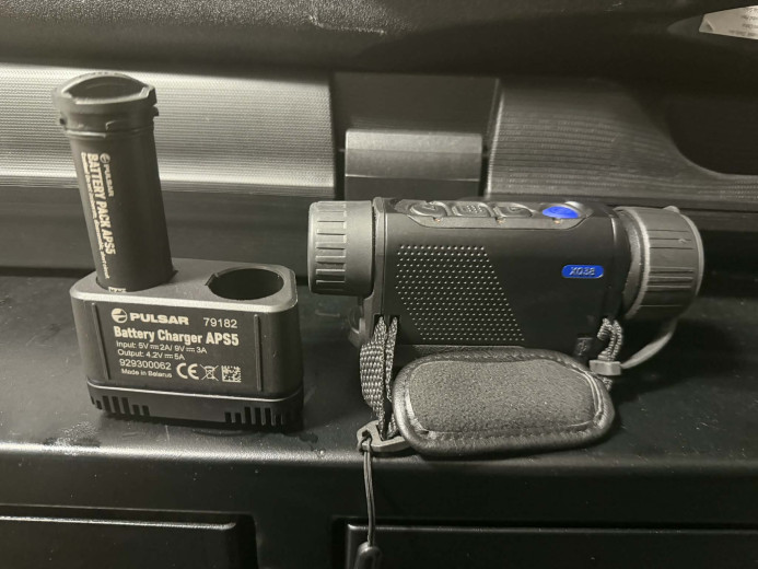 Termalni osmatrac  sa daljinometrom PULSAR AXION XQ38 LRF