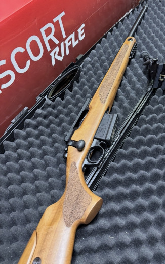 Lovački karabin Hatsan Escort ERX W cal. 30-06 Spring.