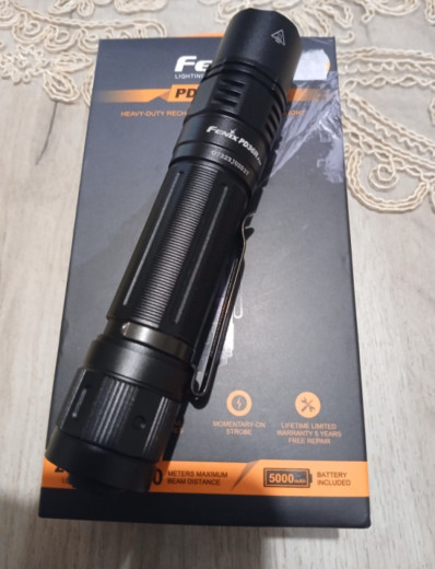 Baterijska lampa Fenix PD36R Pro