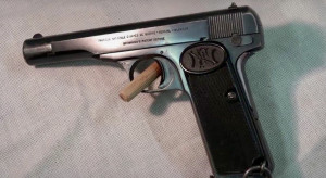 Pistolj browning 1910/22