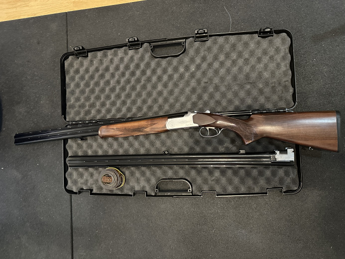 Lovačka sačmarica HUGLU 104A 20/76