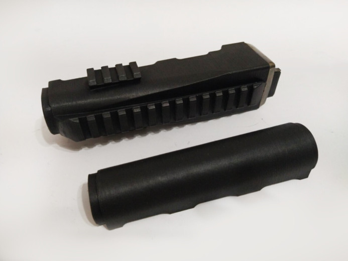 Taktička obloga sa pikantini šinama M76