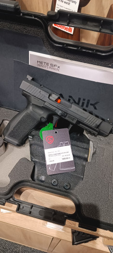 Pištolj CANIK akcija