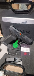 Pištolj CANIK akcija