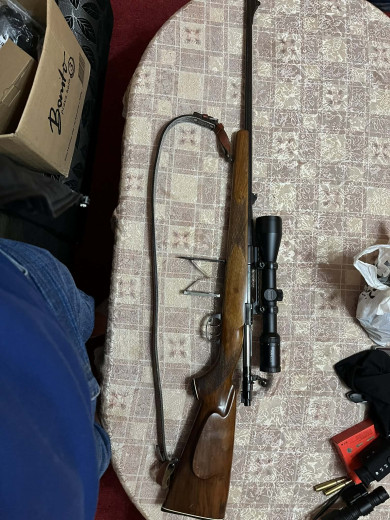 Lovacki karabin sa optikom