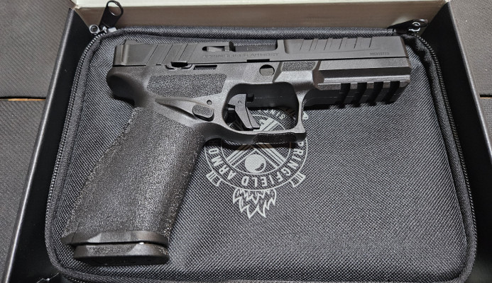 Pištolj HS Springfield  Echelon 4,5" U-notch