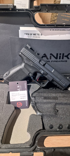 Pištolj CANIK akcija