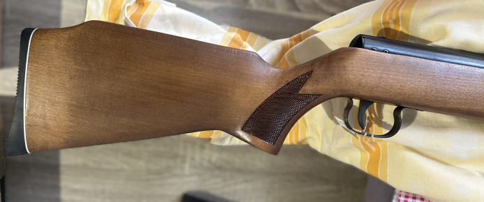 Zračna puška Anschutz mod. 335 kal. 4,5mm