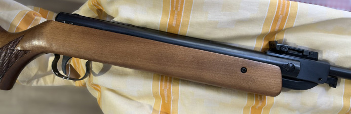 Zračna puška Anschutz mod. 335 kal. 4,5mm