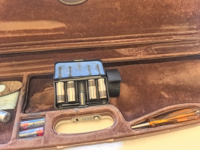 Perazzi Sc3 12/70 trap drvo klasa 11,zlatni detalji, TOP