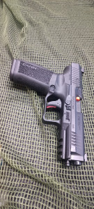 Pištolj CANIK METE SFT