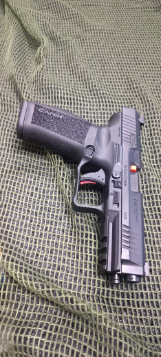 Pištolj CANIK METE SFT