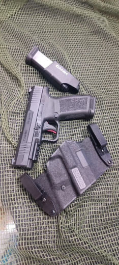 Pištolj CANIK METE MC 9L