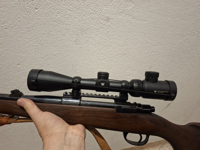Lovački karabin Zastava M70 (kal. 7x64) + Vortex Crossfire II