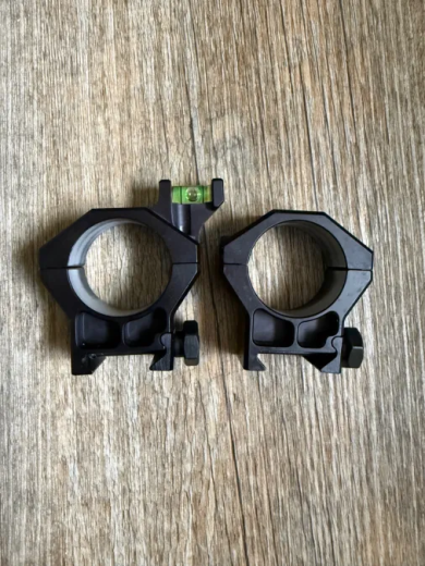 Nightforce NX8 2.5-20x50 F1 MIL-XT ciljnik.