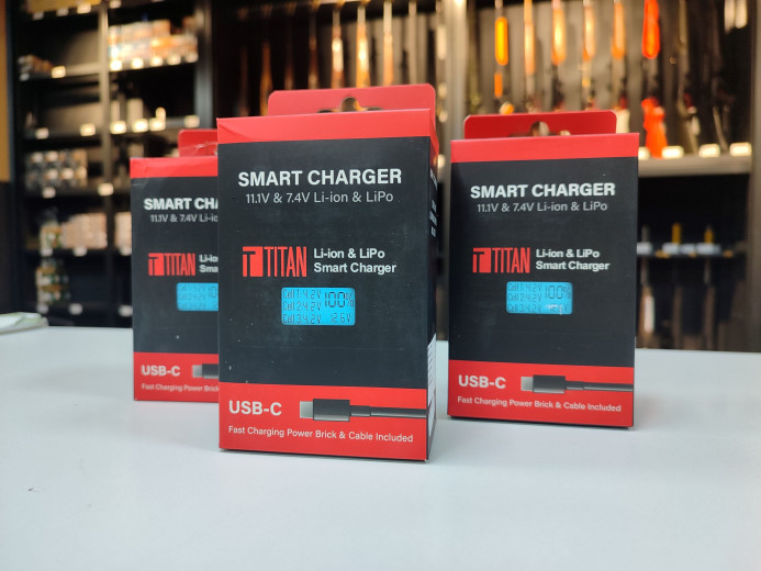 TITAN PAMETNI PUNJAČ