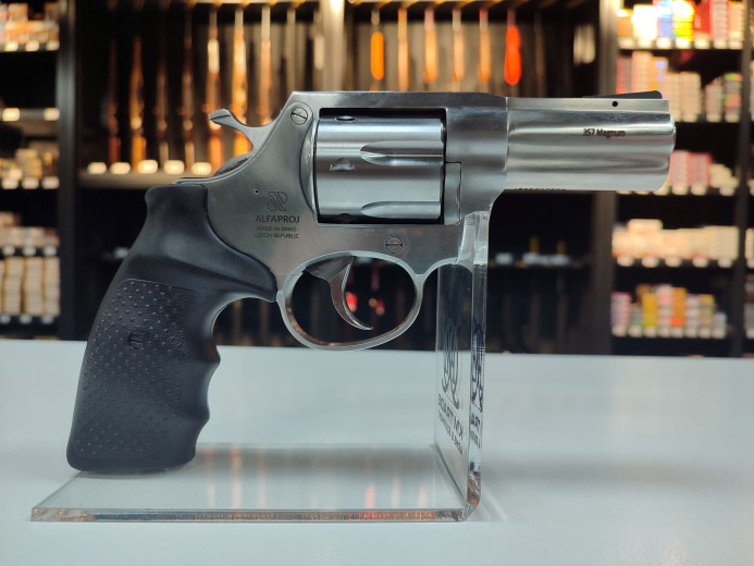 REVOLVER  ALFAPROJ BRNO MODEL 3530 CAL. 357 MAG
