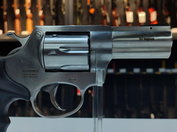 REVOLVER  ALFAPROJ BRNO MODEL 3530 CAL. 357 MAG
