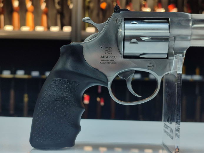 REVOLVER ALFAPROJ BRNO MODEL 3541 CAL. 357 MAG