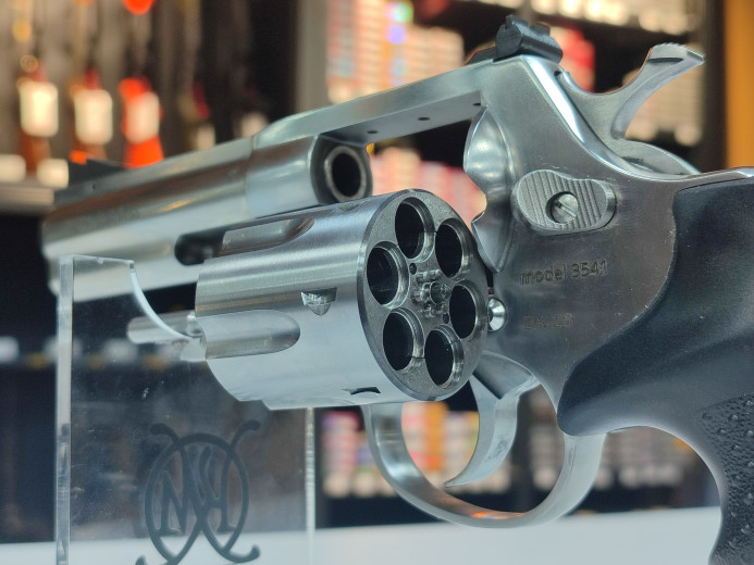 REVOLVER ALFAPROJ BRNO MODEL 3541 CAL. 357 MAG