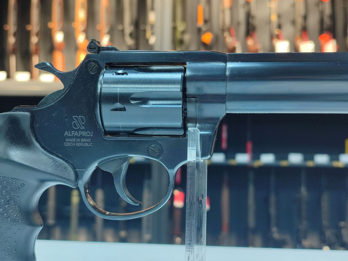 REVOLVER ALFAPROJ BRNO MODEL 3861 BLUE FINISH CAL. 38 SPECIAL