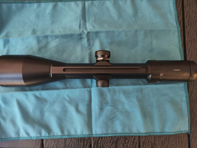 Zeiss Victory Varipoint M 3-12x56 T* s osvijetljenom točkom