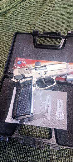 Startni pištolj EKOL