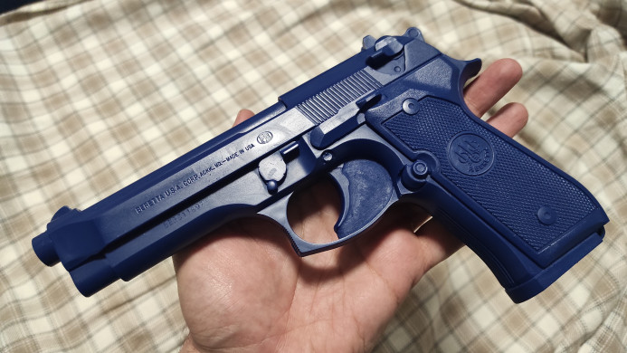 Beretta 92FS (BLUEGUN)