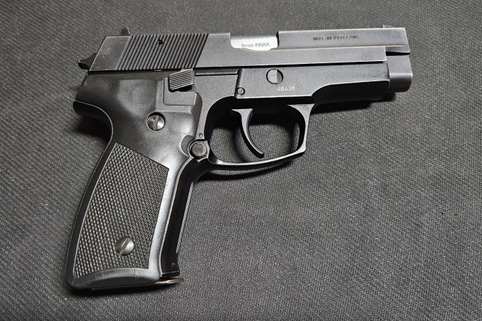 Pištolj Crvena Zastava M-99 9x19 mm