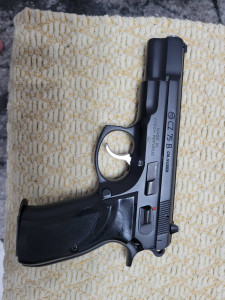 CZ 75 B
