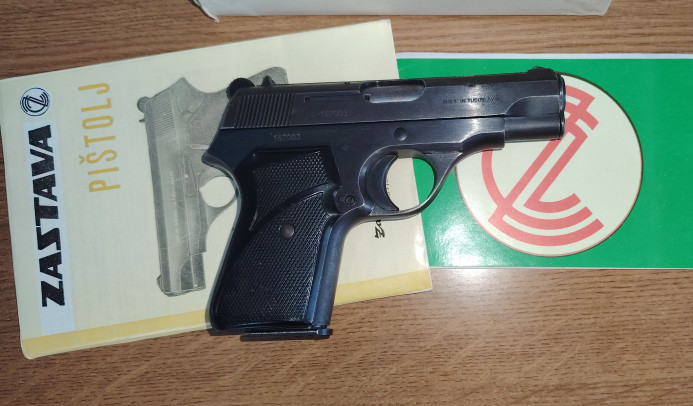 Pištolj Zastava M70