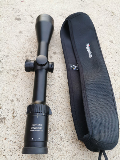 Meopta R2 2-12x50i sa crvenom tackom