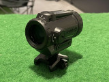 RED DOT NIŠAN HOLOSUN ARO-EVO-RD2