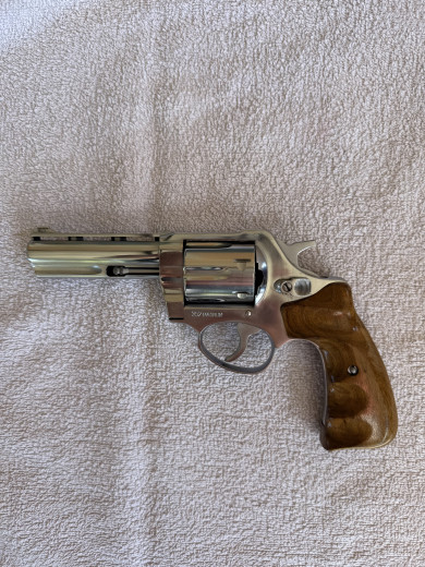 Revolver 357 MAGNUM Zastava