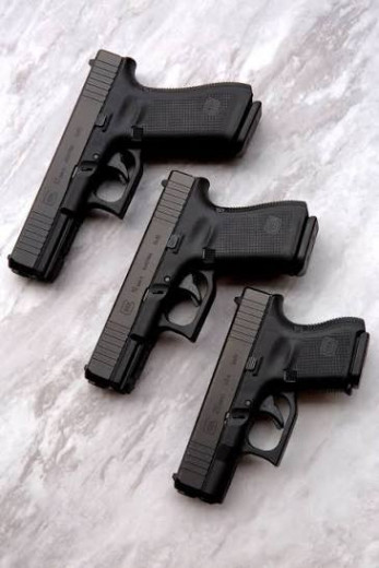 POTRAZUJEM GLOCK 17 19 GEN 4 5