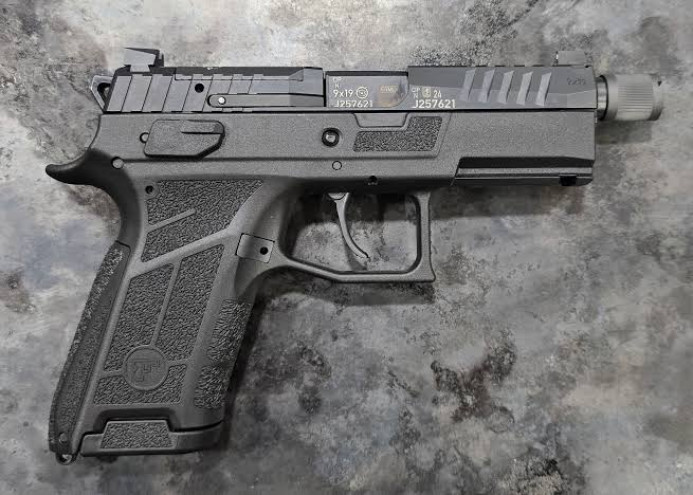 Prodajem Pistolj CZ 9x19